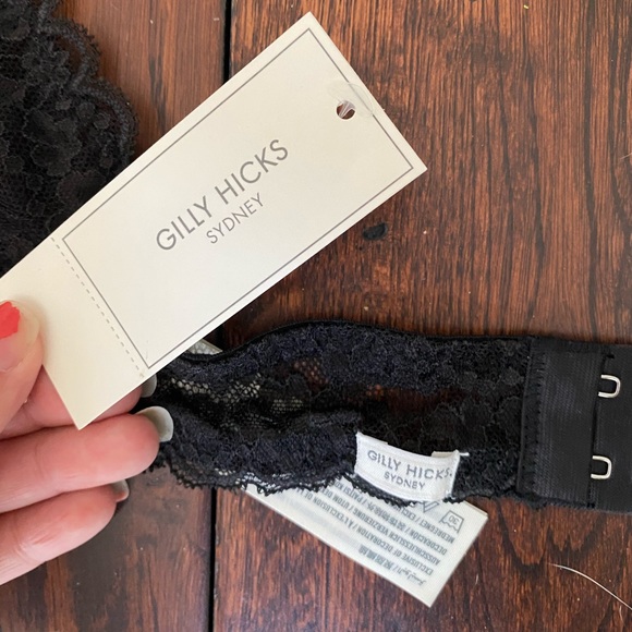 Black Hollister Halter Bralette Size Med (BNWT) - Picture 2 of 2